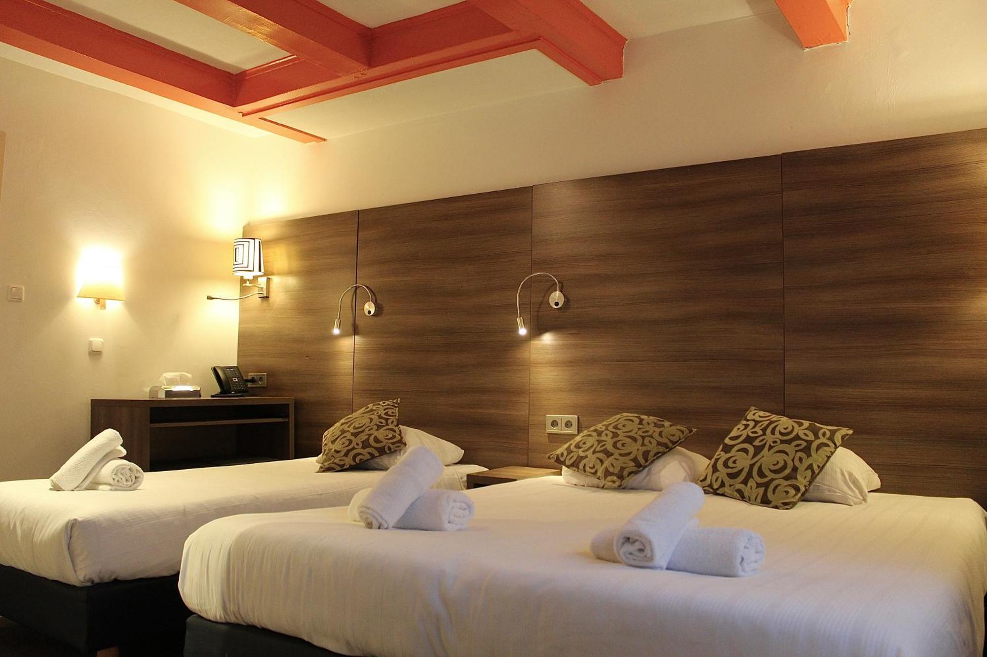 Triple Room,1589331585:JPEG