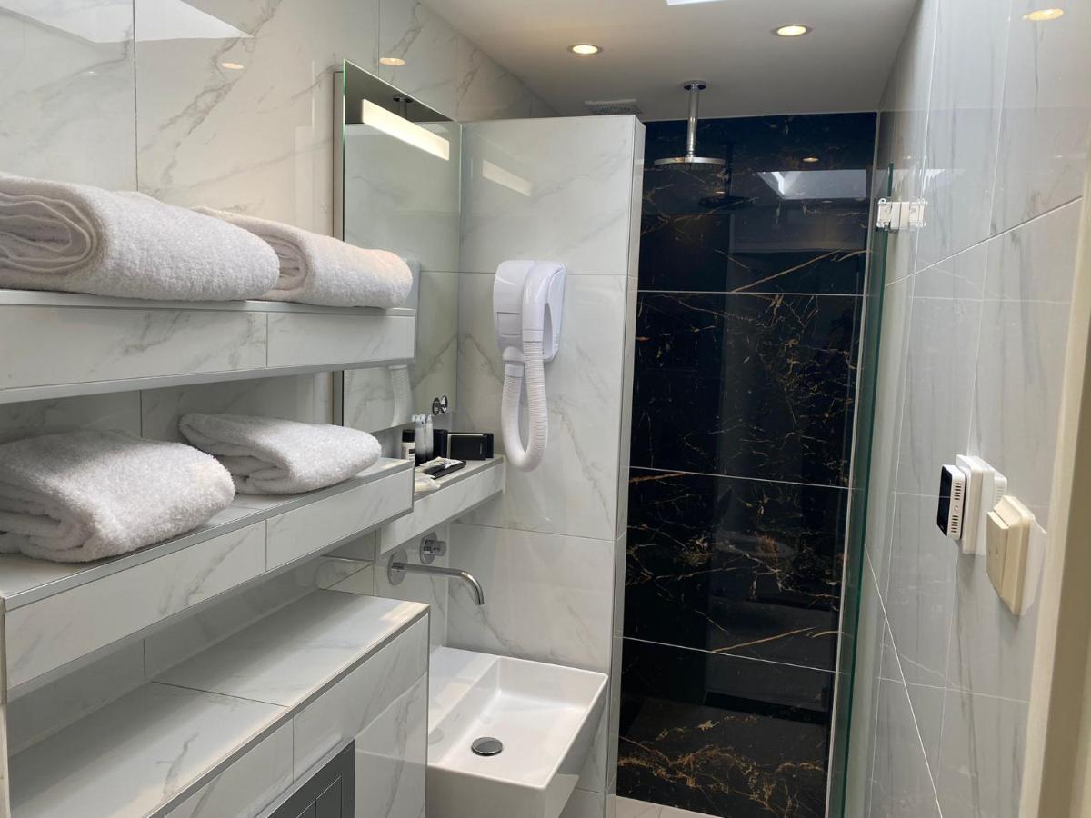 Small Twin Room