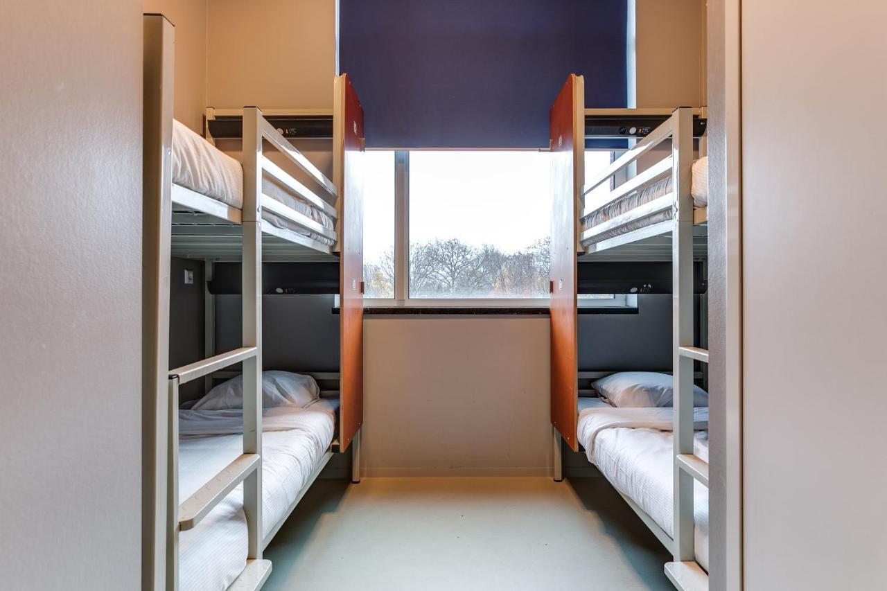 Bed 6-4-bed En-suite Dorm