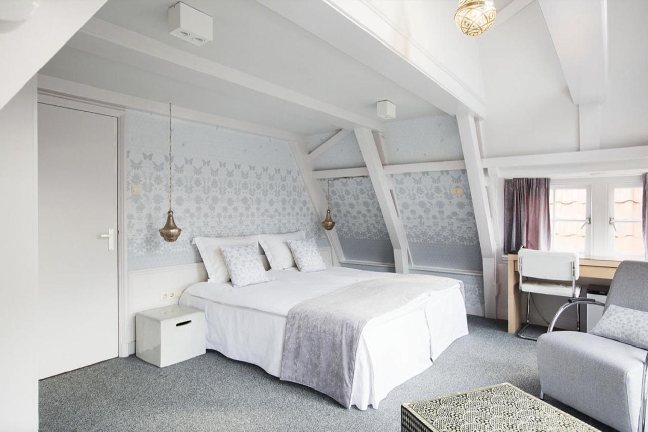 Double or Twin Room Canal View