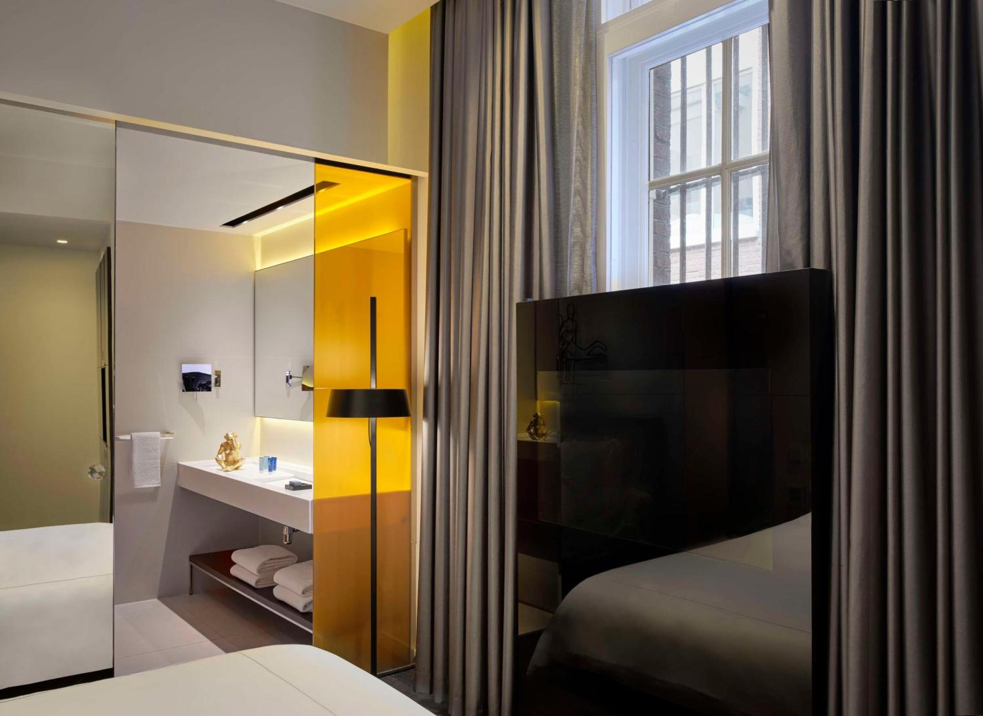 Art Twin Room