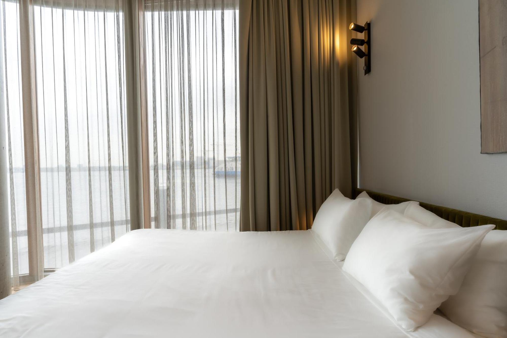 Junior Suite Double or Twin – Riverfront View,1542241567:JPEG