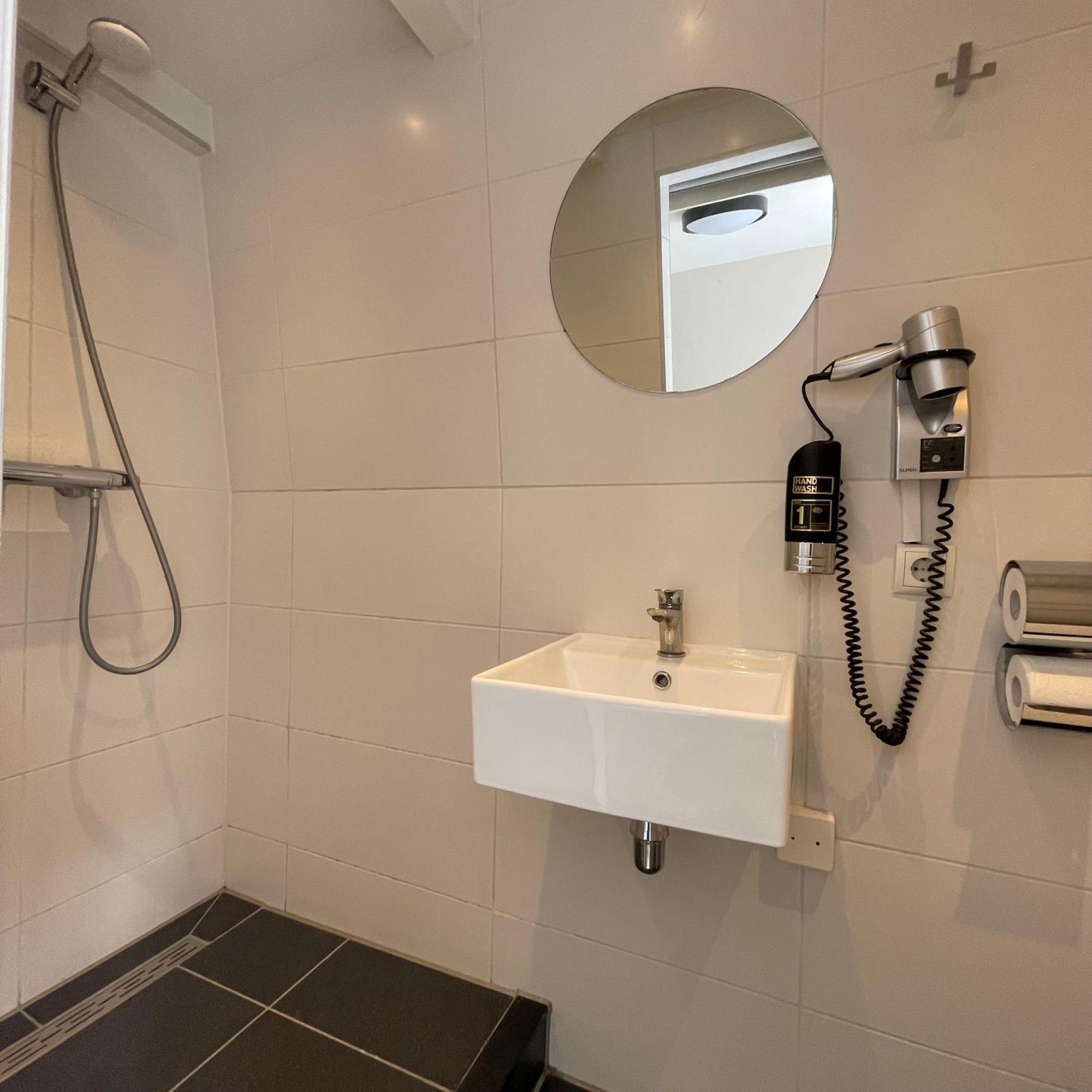 Camera Singola con Bagno Privato