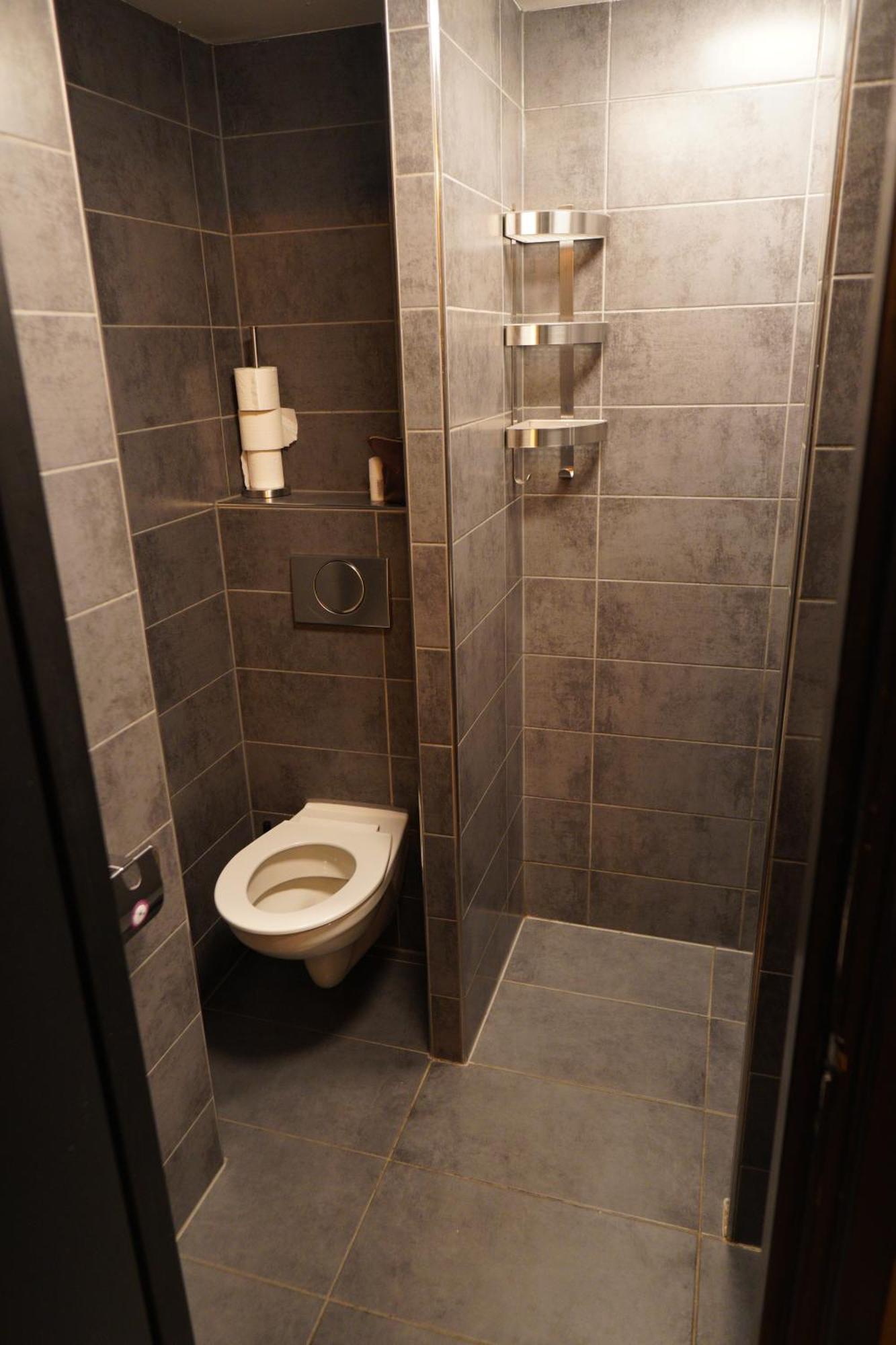 Posto Letto in Dormitorio Misto con 12 Letti