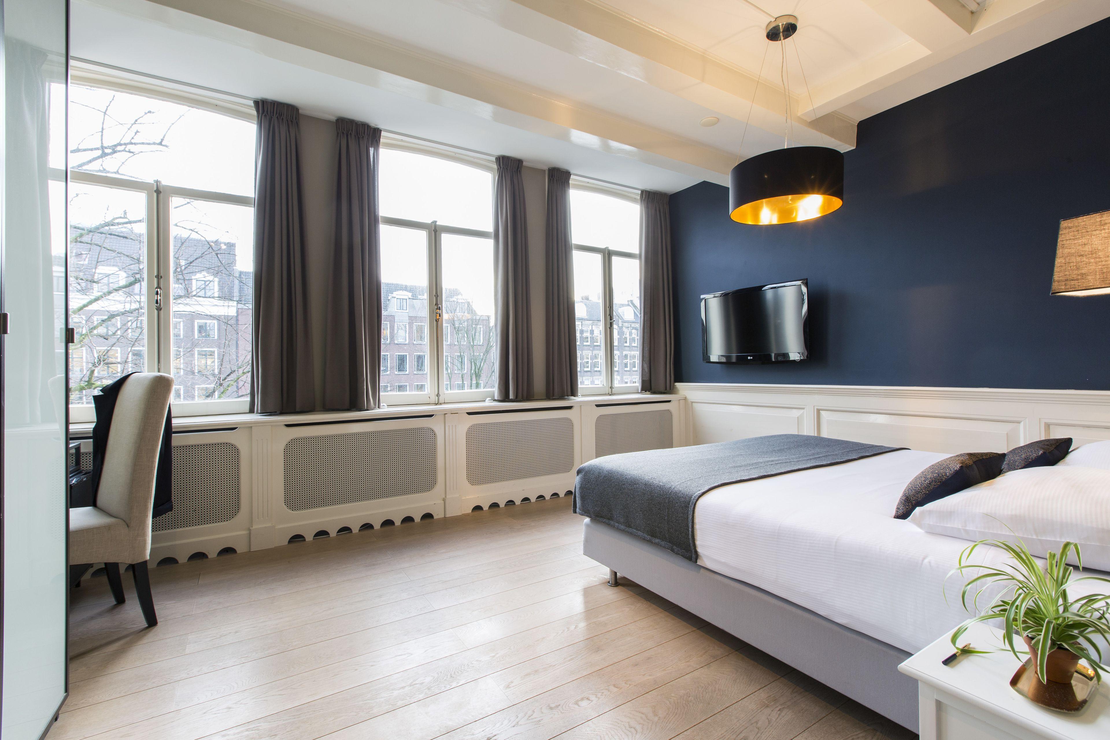 Deluxe Double Room XL Canal View