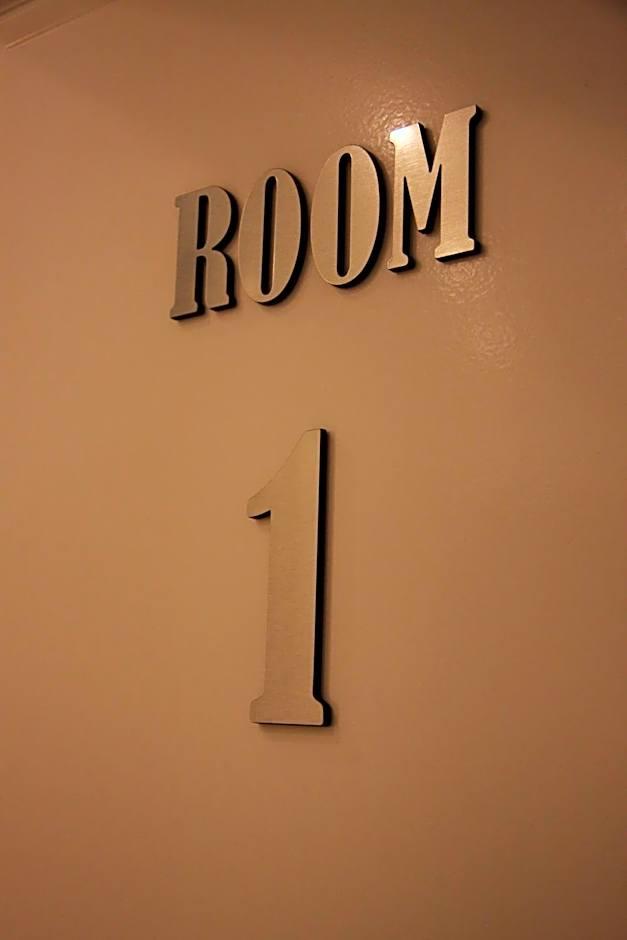 Double Room Private Bathroom