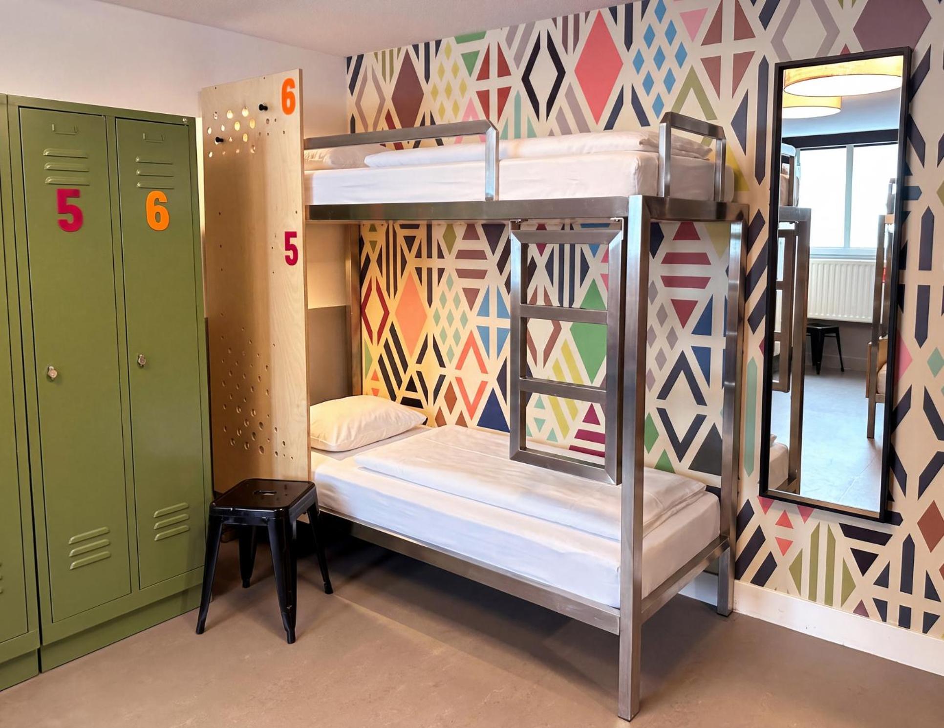 Twin Room Bunk Beds Private Bathroom Shower
