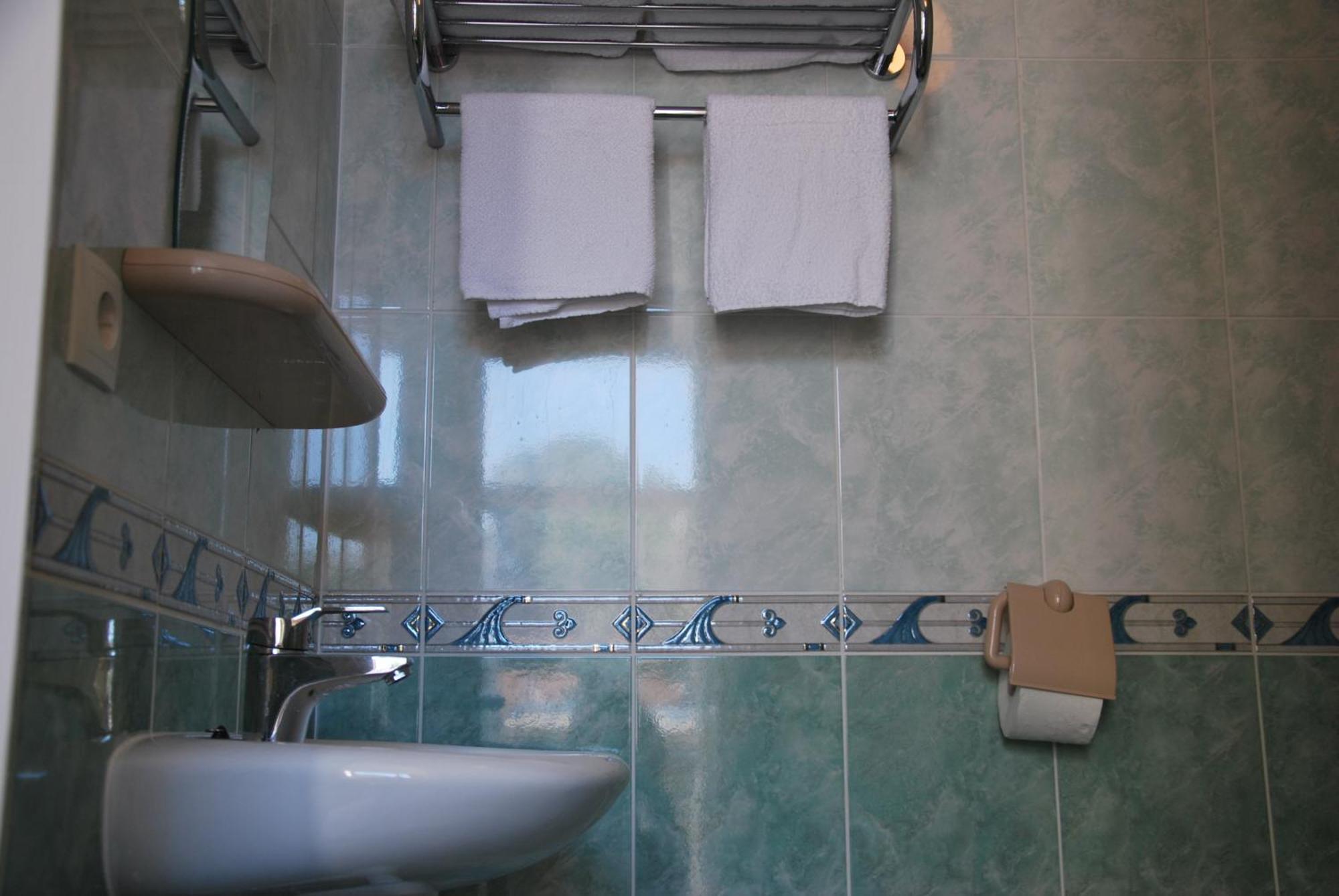 Double Room Private Bathroom