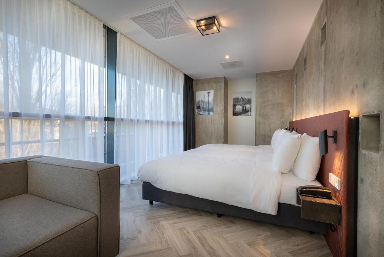 Luxury Triple Room,760923734:JPEG