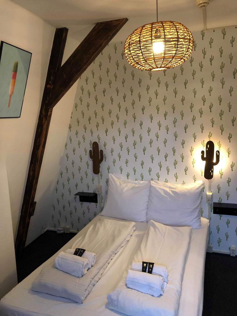 Double Room Ensuite,829480457:JPEG
