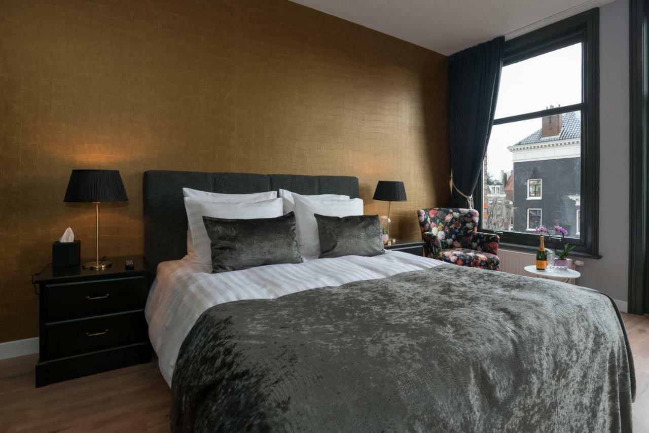 Double or Twin Room Canal View