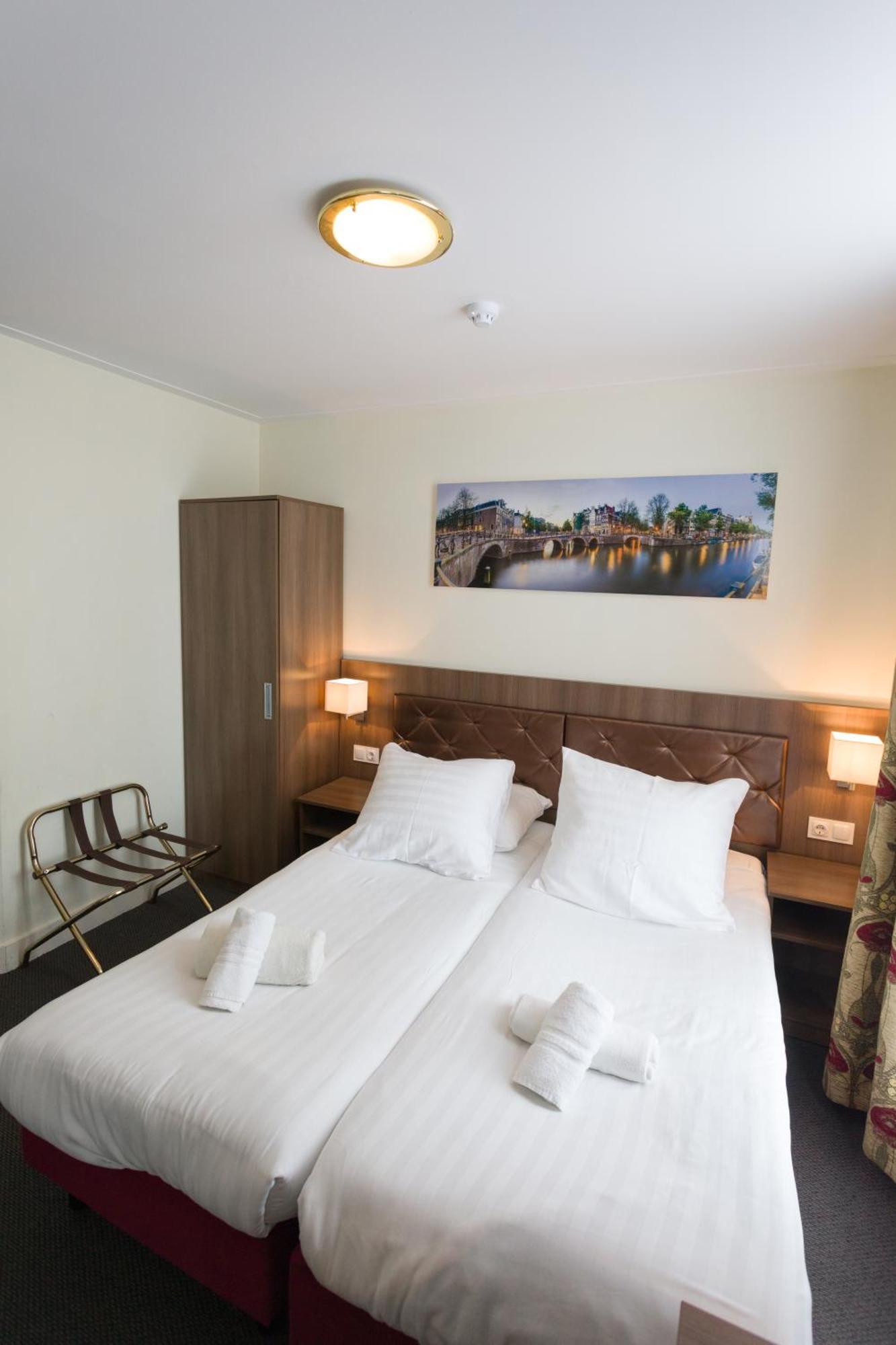 Triple Room,951695740:JPEG