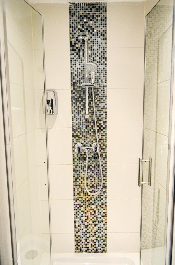 Camera Tripla con Bagno in Comune
