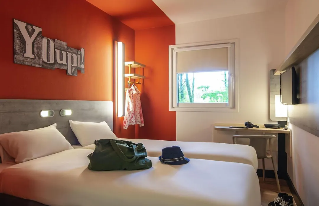Ibis Budget Amsterdam Airport-1