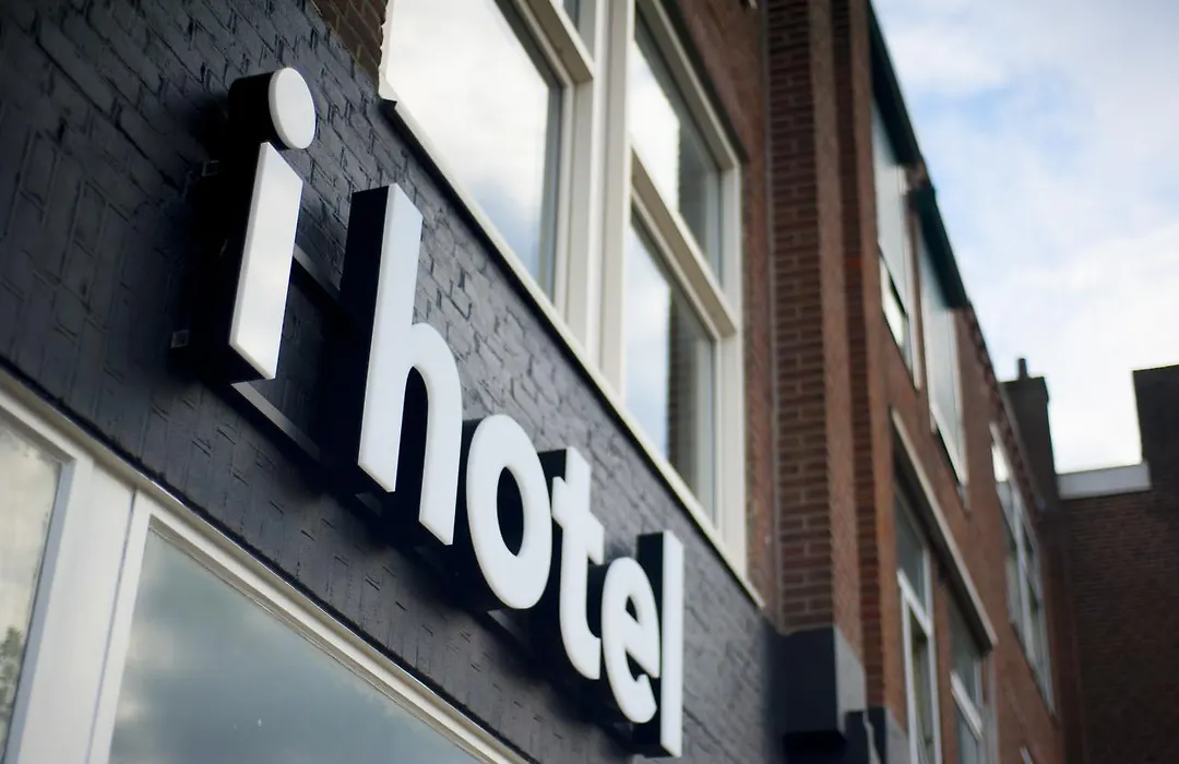 I Hotel-1
