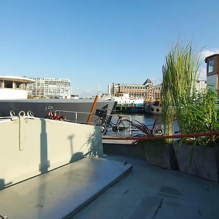 Eco Houseboat-2