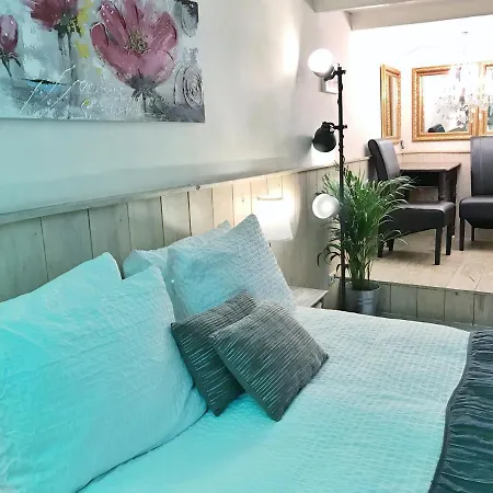 Amsterdam Home-3
