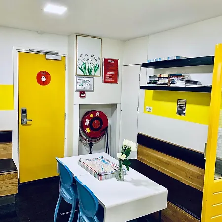 The White Tulip Hostel-2