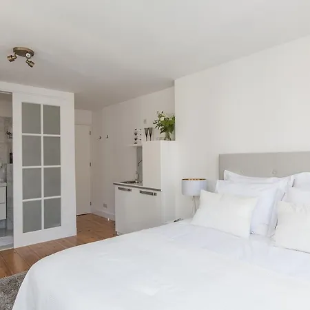 Jordaan Suite Bed And Bubbles-3