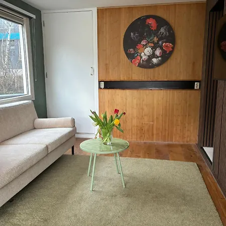 Houseboat Amsterdam-3