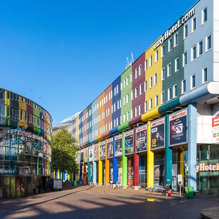Easyhotel Amsterdam Arena Boulevard-3