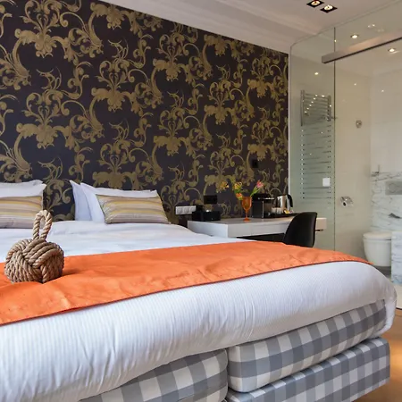 Amsterdam Canal Hotel-3