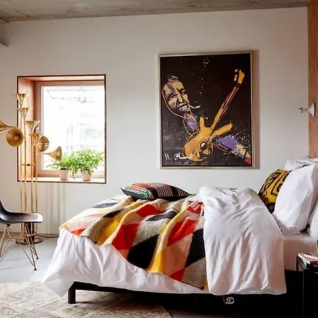 Q-Factory Hotel-3