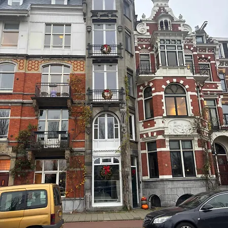 Lovely Small Apartment In 'De Pijp'-2