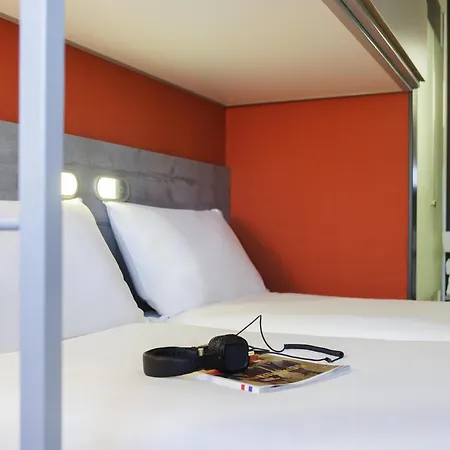 Ibis Budget Amsterdam Airport-2