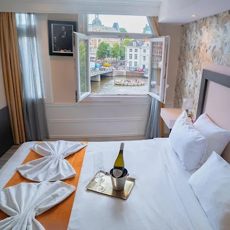 Hotel Oscar-3
